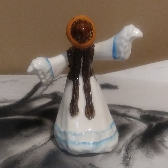 Russian Women Figurines - Picture 4 of 5